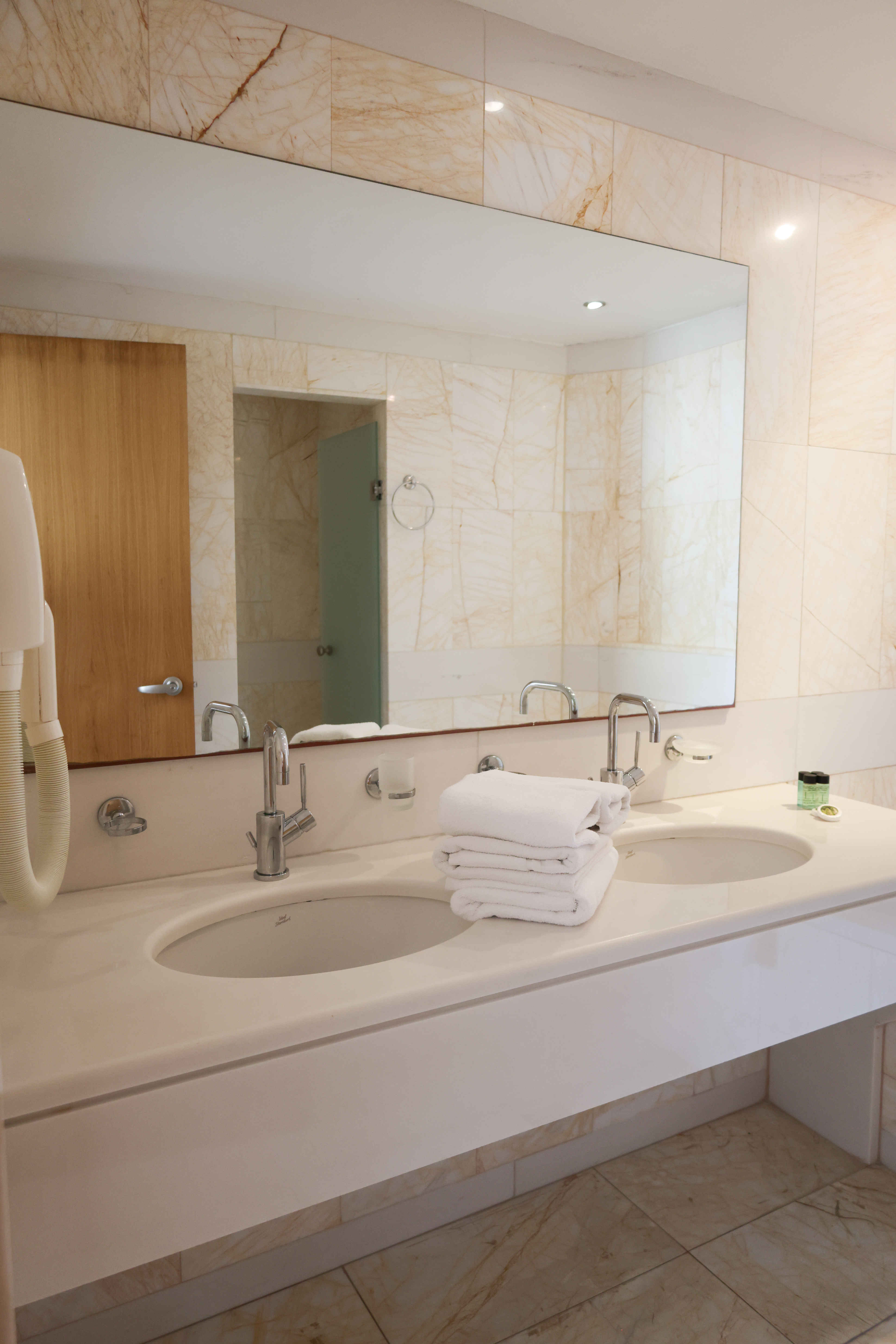 Kanapitsa Mare Hotel 1-bedroom suite