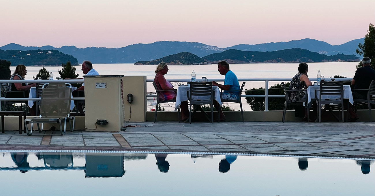 skiathos, restaurant, lithos, bar, kanapitsa, mare, hotel, dinner