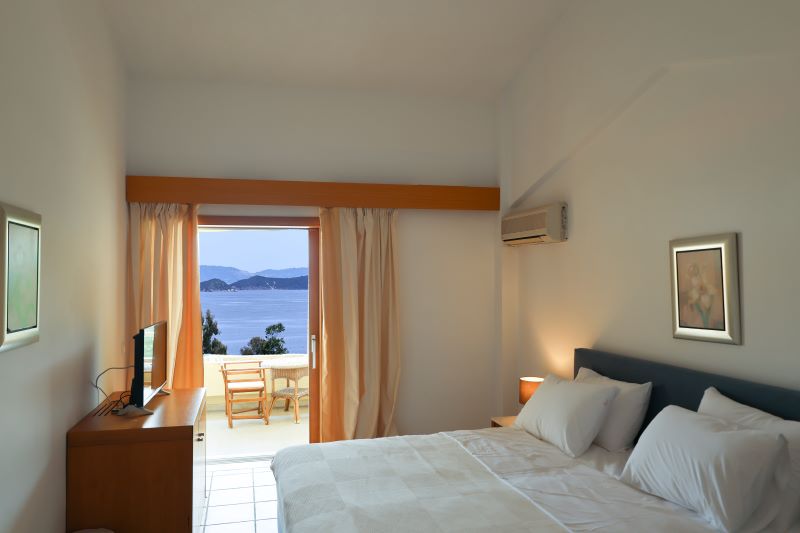 Kanapitsa Mare Hotel, Skiathos Hotel Rooms, Hotels, Kanapitsa Skiathos, Luxury Rooms, Skiathos Hotels, Hotels Kanapitsa, standard double sea view rooms skiathos, room skiathos, room in Skiathos, hotel rooms Skiathos